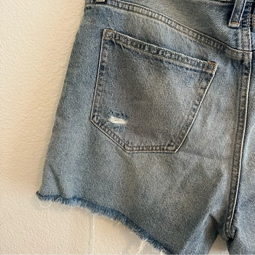 We The Free Denim Cut Off Distressed Shorts Size 31 - Picture 7 of 10